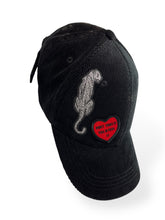 Charger l'image dans la galerie, Casquette Velours Patchée Noir