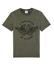 Charger l'image dans la galerie, Tee-Shirt A TOUCH OF SIN INSIDE OF ME Vintage