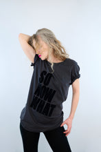 Charger l'image dans la galerie, Tee Shirt Vintage Rock SO NOW WHAT Noir et Velours
