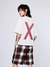 Charger l'image dans la galerie, COLLECTION X DREAMS - X Pink glitter Off White Tee
