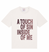 Load image into Gallery viewer, Tee-Shirt épais A TOUCH OF SIN INSIDE OF ME Off White paillette cuivrée
