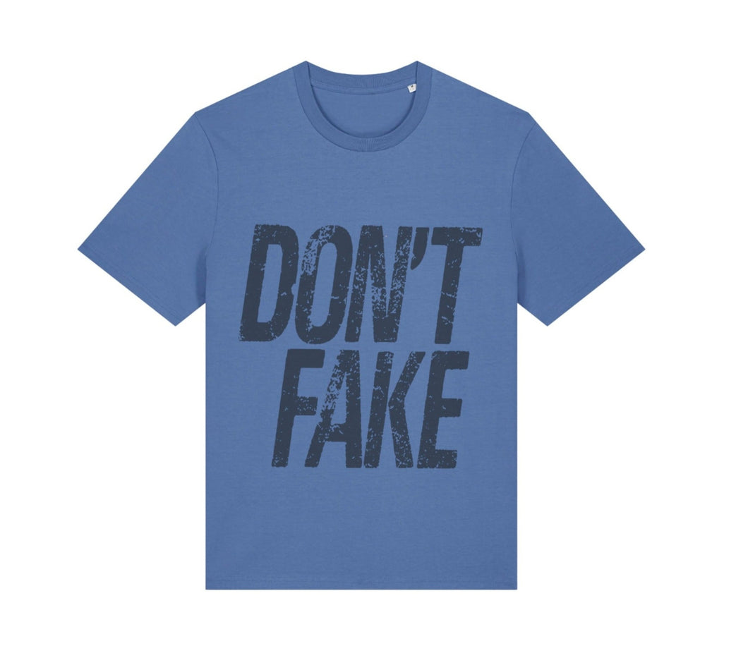 Tee-shirt en coton 100% biologique couleur bleu jean impression numérique DON'T FAKE effet usé