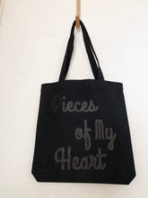 Charger l&#39;image dans la galerie, Tote Bag PIECES OF MY HEART en coton recyclé Noir et Paillette Noir
