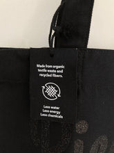 Load image into Gallery viewer, Tote Bag PIECES OF MY HEART en coton recyclé Noir et Paillette Noir
