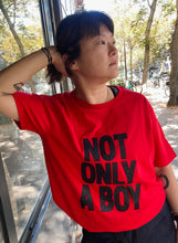 Load image into Gallery viewer, Tee Shirt NOT ONLY A BOY Rouge Intense pailletté Noir
