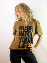 Charger l&#39;image dans la galerie, Tee-Shirt RUSH INTO YOUR LIFE Off Dark Camel Paillette Noir
