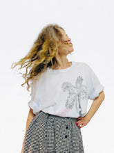 Charger l'image dans la galerie, DROP 02 - LOST PARADISE Palmier Soft Tee
