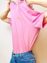 Load image into Gallery viewer, Tee-Shirt WILD BEAST Rose Bubble Gum brodé Or
