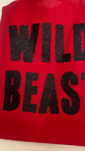 Load and play video in Gallery viewer, Tote Bag WILD BEAST Rouge et paillettes Noir
