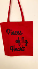 Load and play video in Gallery viewer, Tote bag PIECES OF MY HEART Rouge et Paillettes Noir
