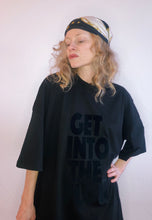 Load image into Gallery viewer, Light Dress GET INTO THE FLOW Black Sequined oversized
